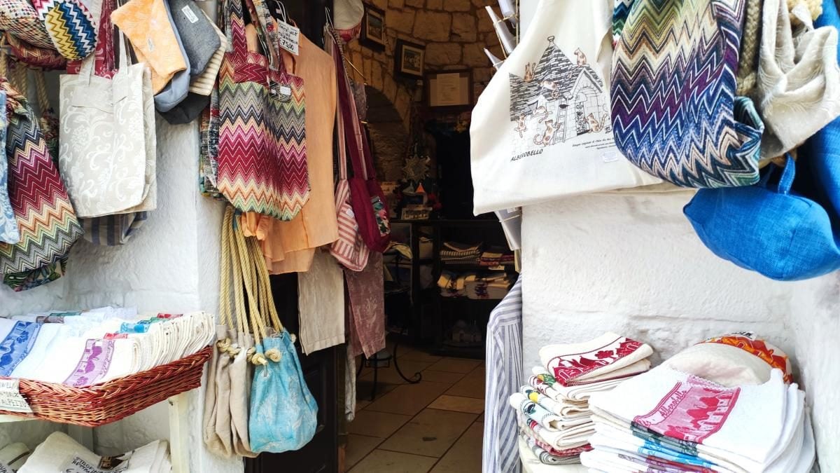 Альберобелло: подорож в білосніжне серце італійської Апулії 16 Альберобелло: подорож в білосніжне серце італійської Апулії