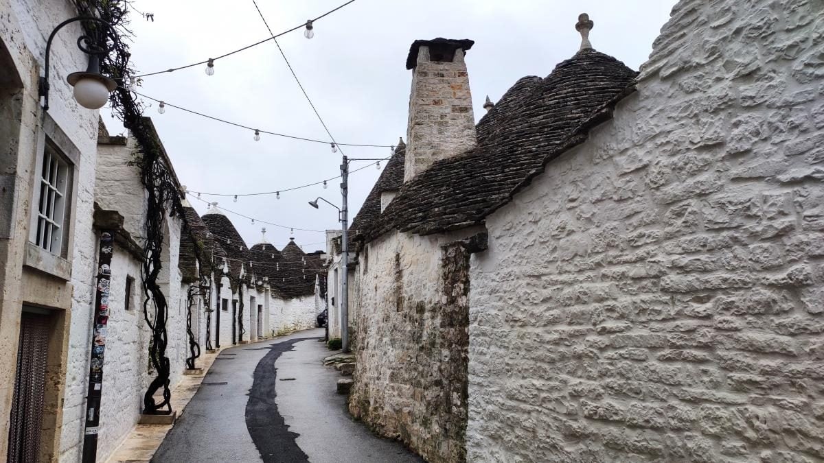 Альберобелло: подорож в білосніжне серце італійської Апулії 20 Альберобелло: подорож в білосніжне серце італійської Апулії