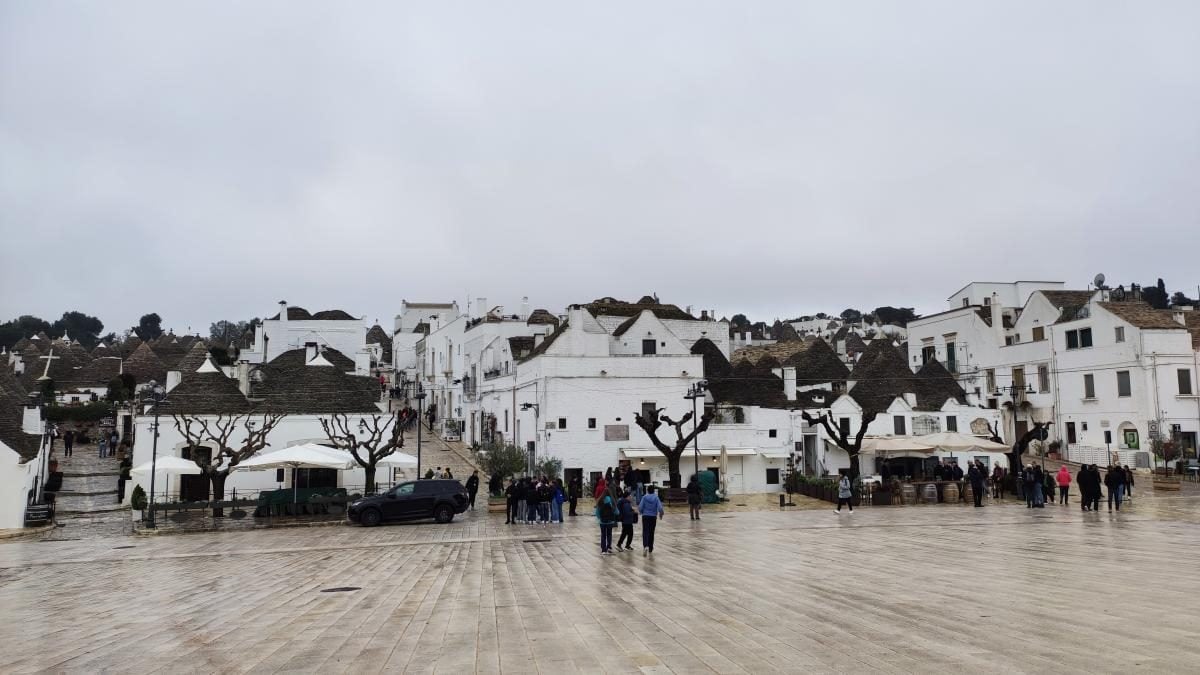 Альберобелло: подорож в білосніжне серце італійської Апулії 10 Альберобелло: подорож в білосніжне серце італійської Апулії