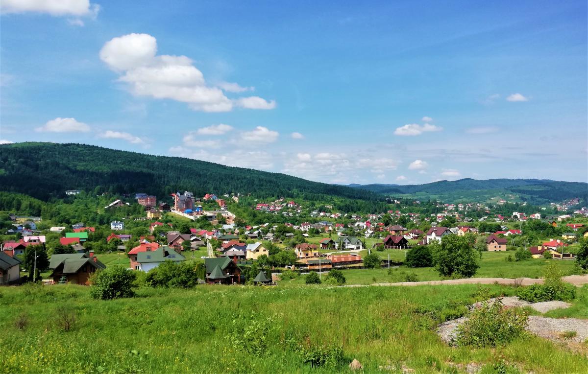 Буковиця влітку: в пошуках мальовничих краєвидів на Львівщині 16 Краєвид на Східницю / фото Марина Григоренко