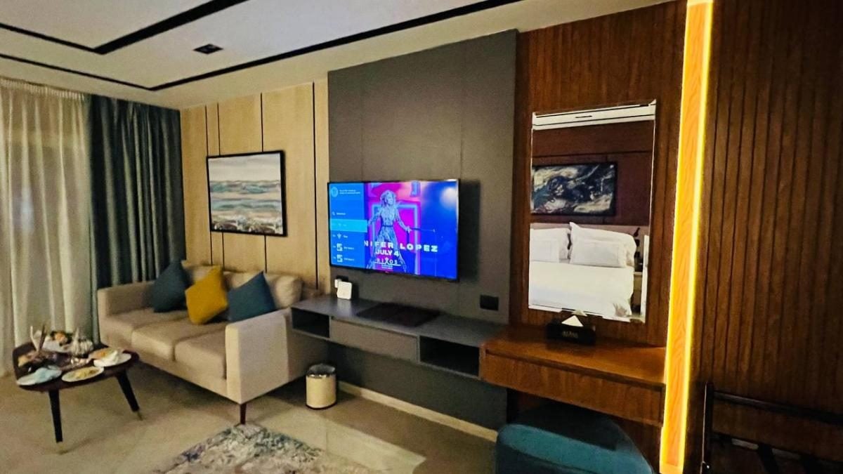 Інший Єгипет: північне узбережжя запрошує українців, але ще не навчилось, як нам догодити