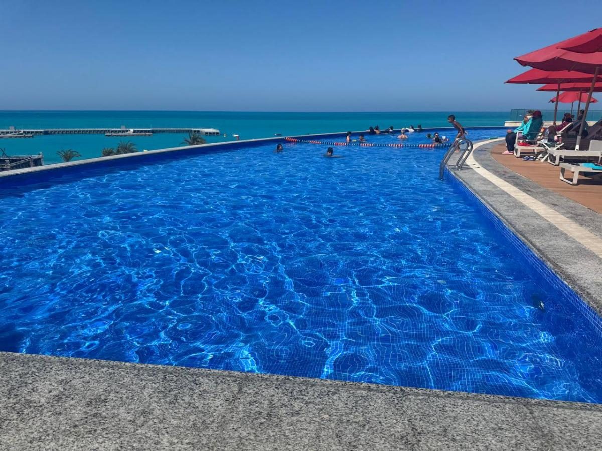 Інший Єгипет: північне узбережжя запрошує українців, але ще не навчилось, як нам догодити