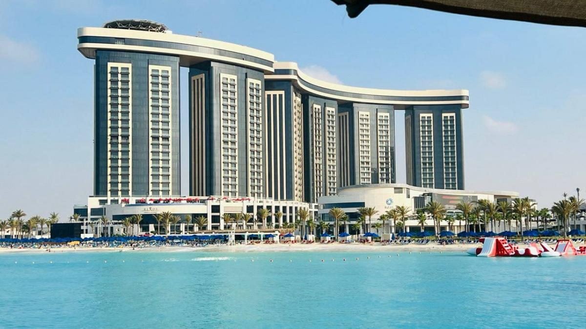 Інший Єгипет: північне узбережжя запрошує українців, але ще не навчилось, як нам догодити