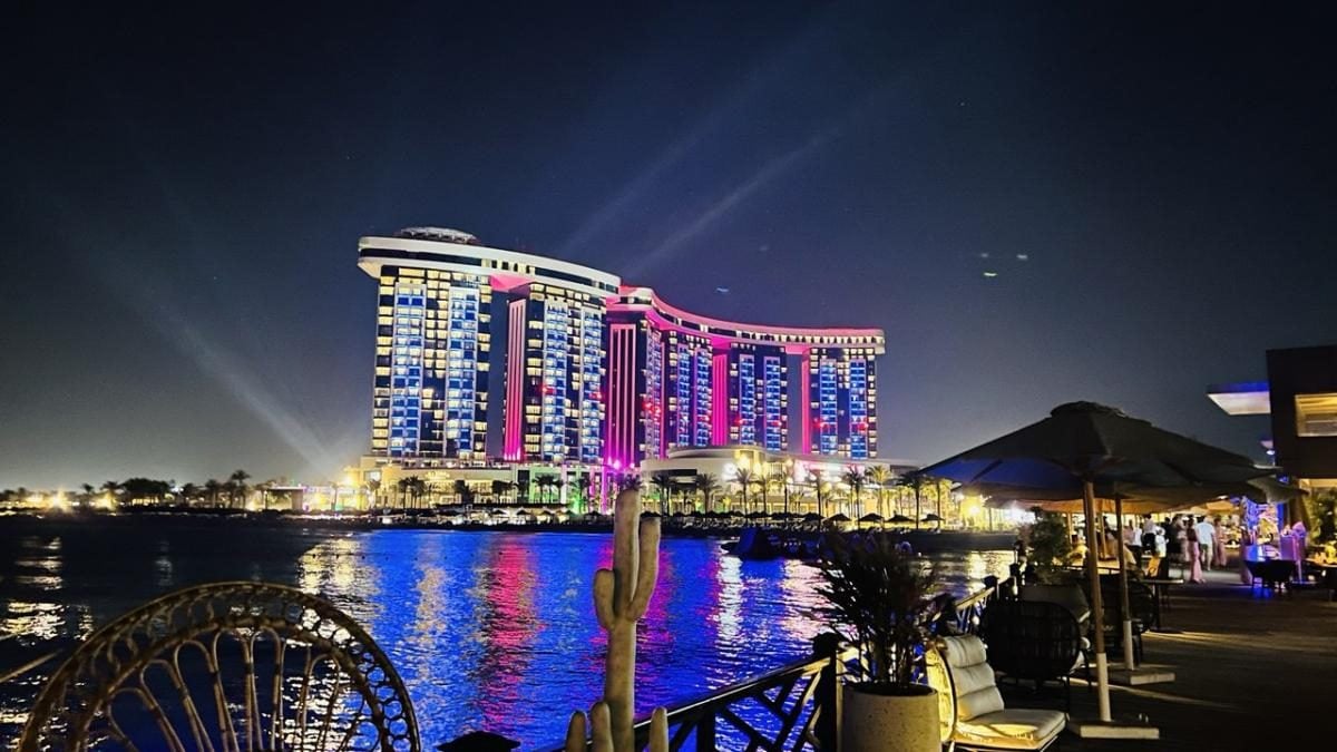 Інший Єгипет: північне узбережжя запрошує українців, але ще не навчилось, як нам догодити