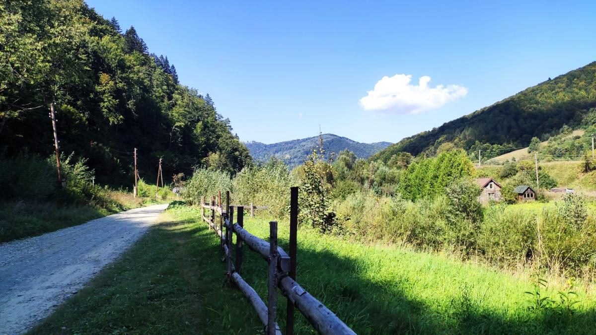 Майдан: колись процвітаюче село на Львівщині, нині ніби застигло у часі (фоторепортаж)