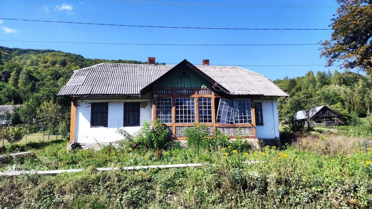 Майдан: колись процвітаюче село на Львівщині, нині ніби застигло у часі (фоторепортаж)