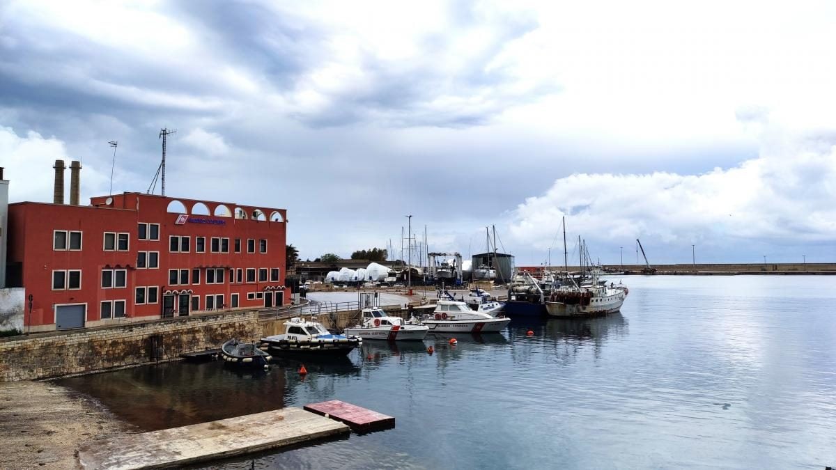 Монополі: затишна втеча з переповненого Поліньяно-а-Маре в Італії 2 Монополі: затишна втеча з переповненого Поліньяно-а-Маре в Італії