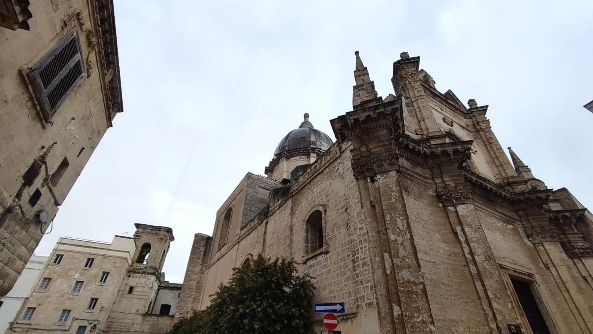 Монополі: затишна втеча з переповненого Поліньяно-а-Маре в Італії 18 Монополі: затишна втеча з переповненого Поліньяно-а-Маре в Італії