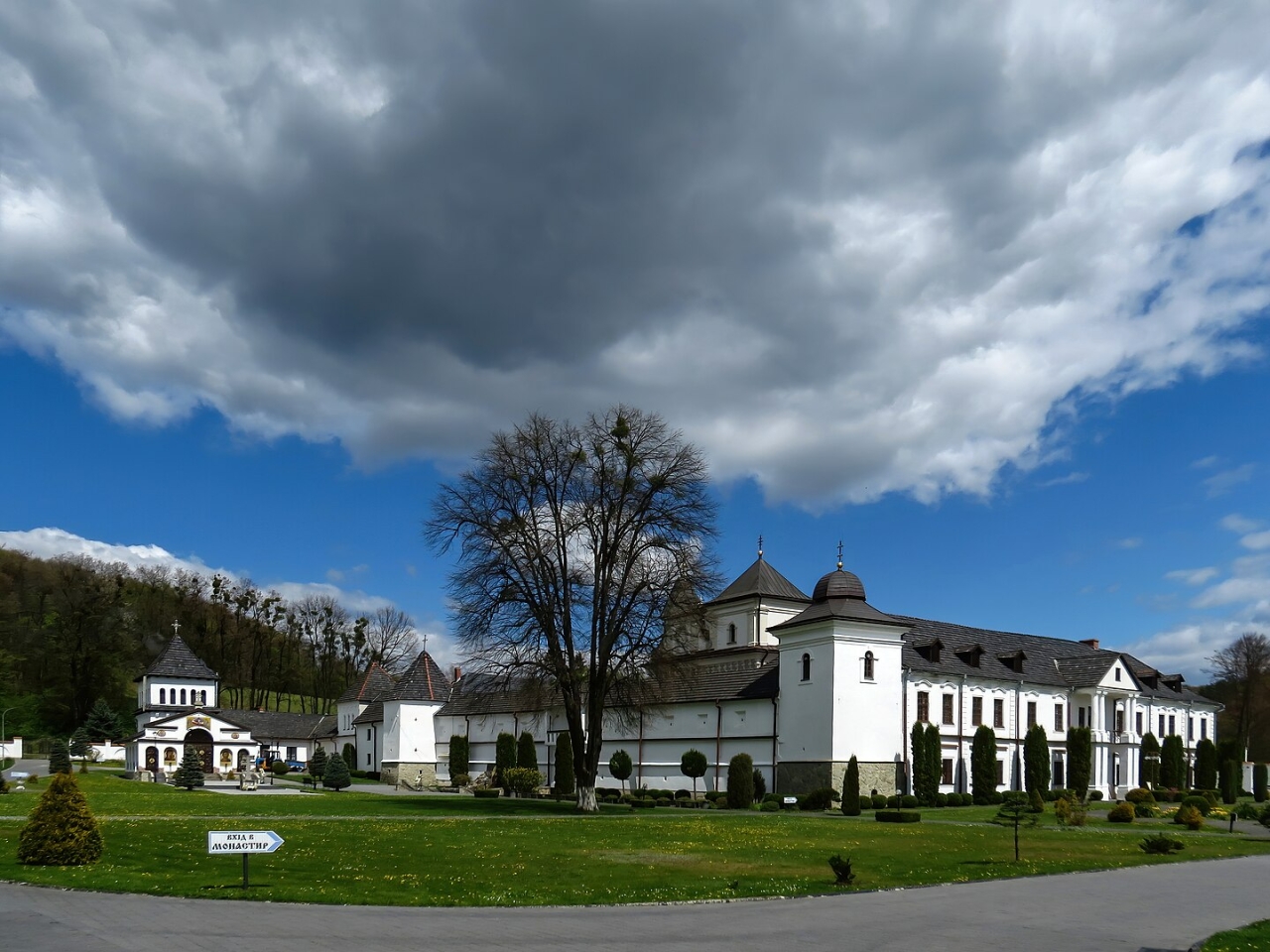 Паломницькі маршрути України - де святі міста та монастирі 5