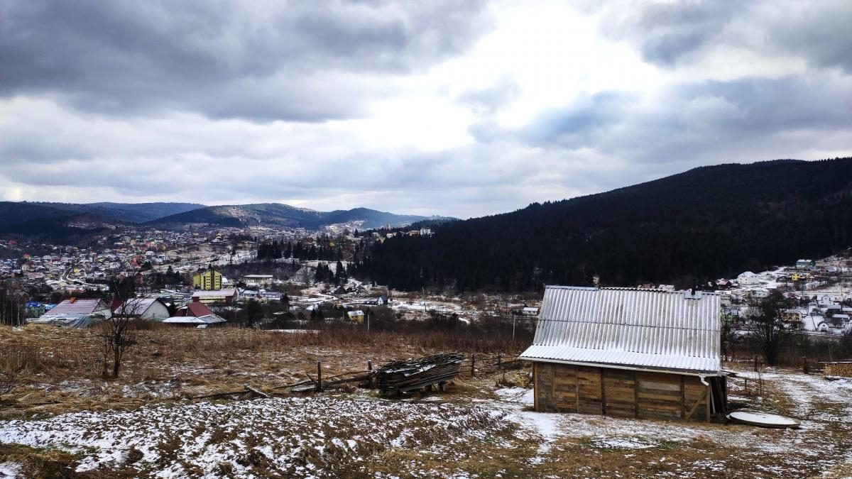 Спокій та краса: як цього року виглядає зимова Східниця (фоторепортаж, відео)