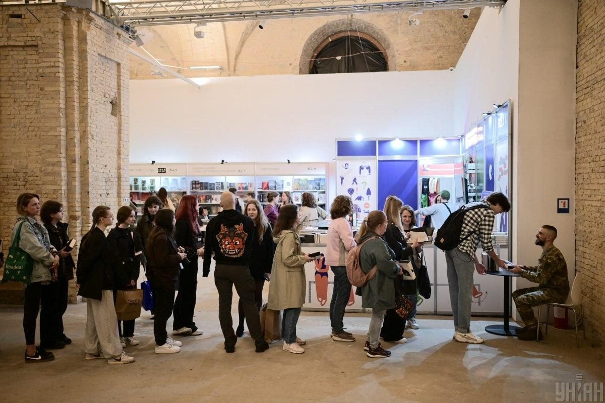 У Києві стартував "Книжковий Арсенал": як пройшов перший день фестивалю (фоторепортаж)