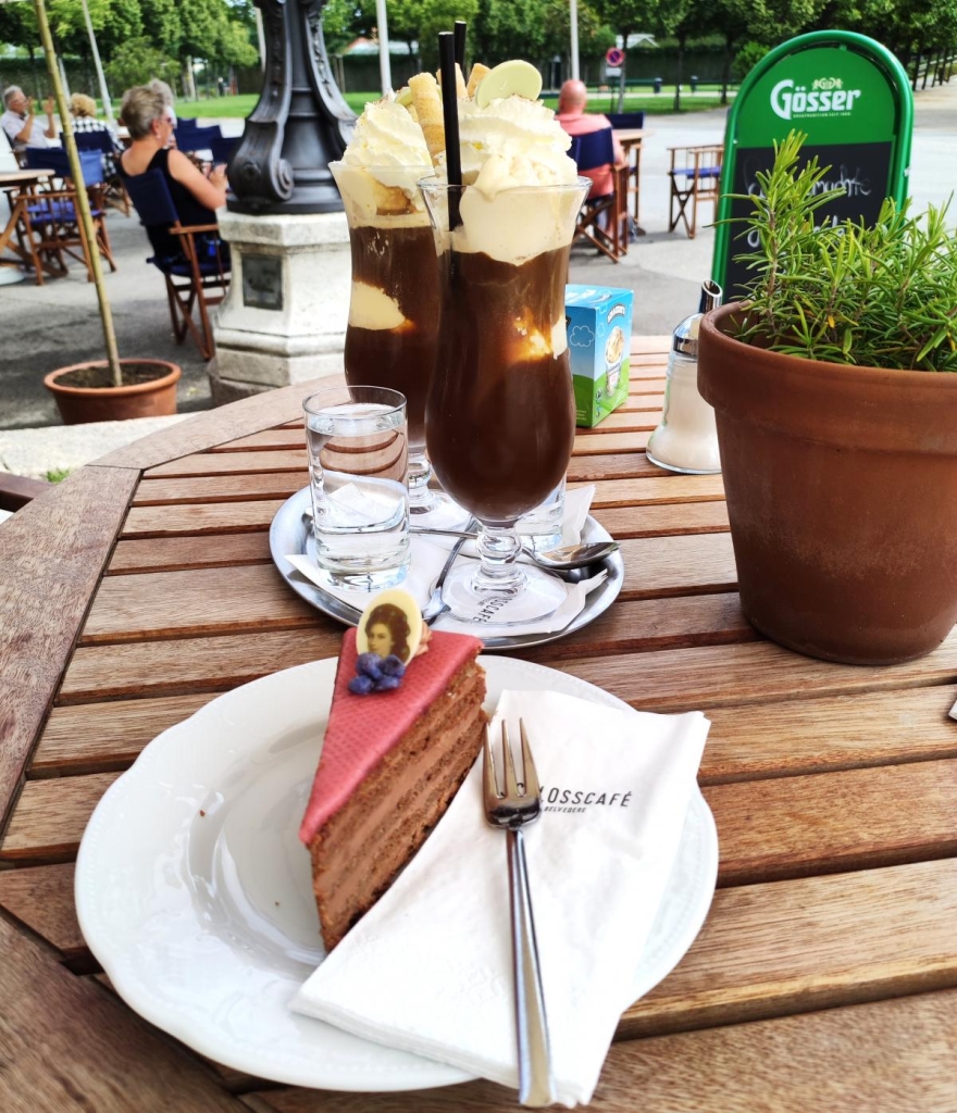 Вікенд у Відні: як відчути справжню атмосферу австрійської столиці 14 Кава в Бельведері / фото Марина Григоренко