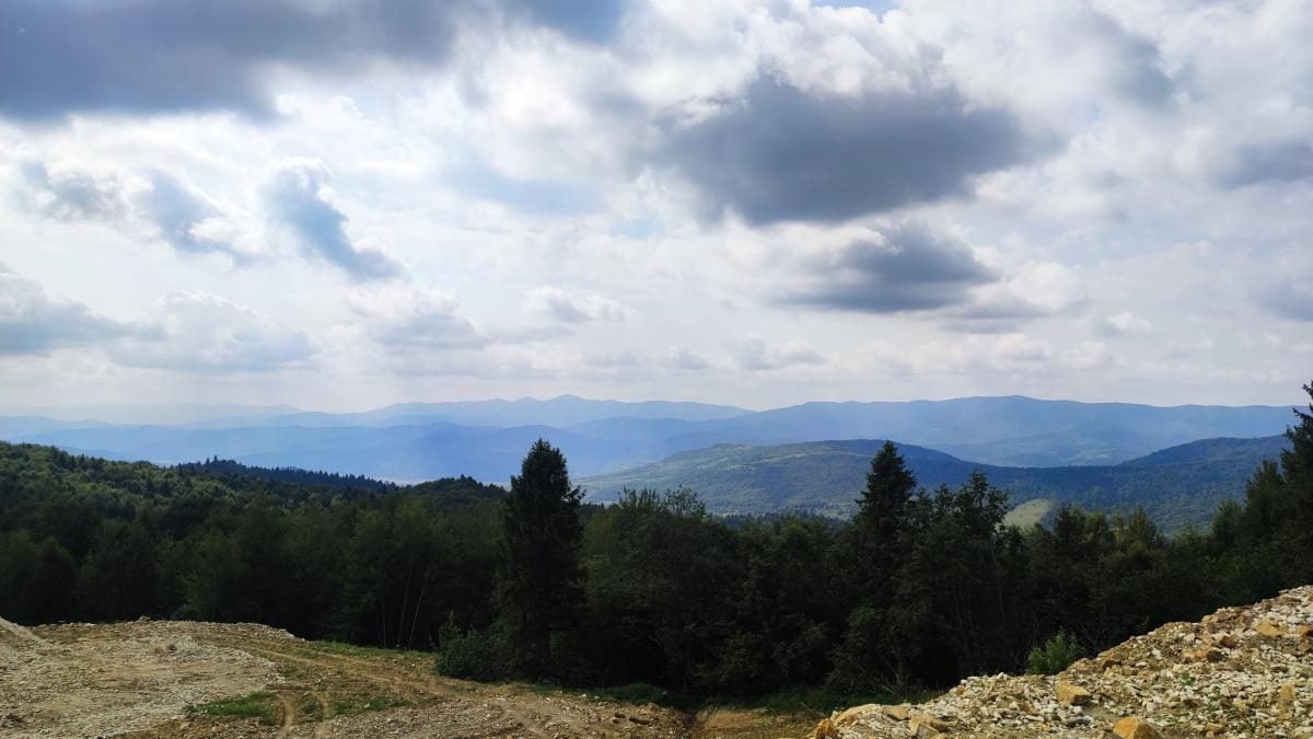Ямельницькі скелі: блукаючи непрохідними стежками УПА