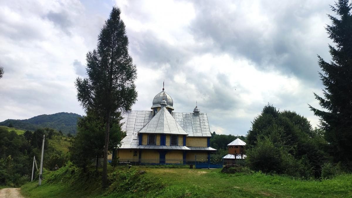 Ямельницькі скелі: блукаючи непрохідними стежками УПА