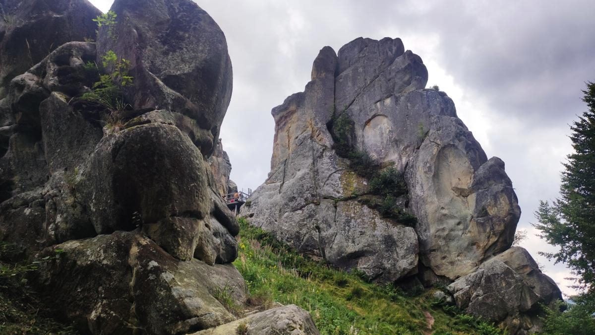 Ямельницькі скелі: блукаючи непрохідними стежками УПА