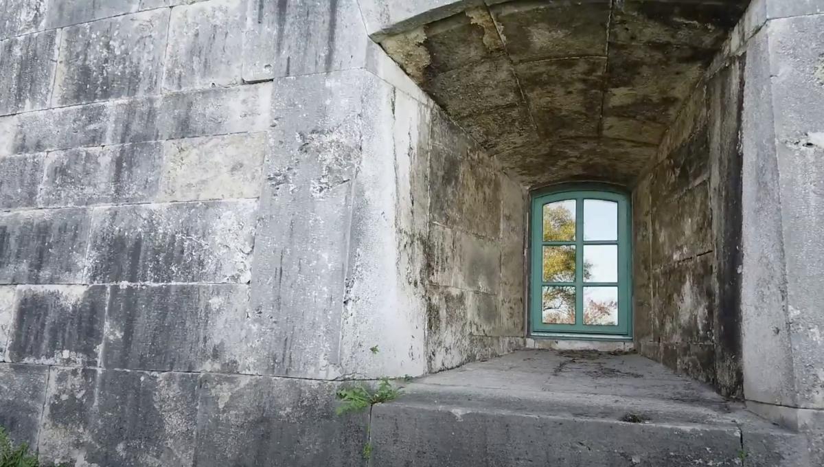 Всередину бастіонів можна потрапити з екскурсією / фото Наталія Петерварі