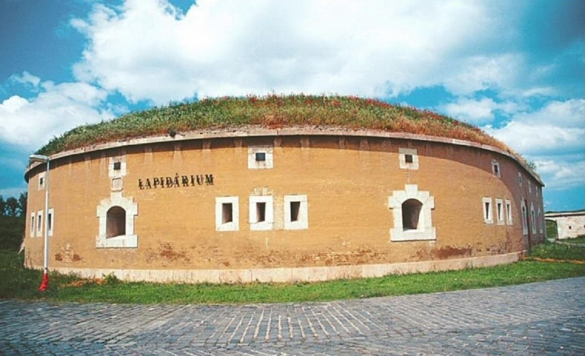 Бастіони в Комарно / фото slovakia.travel