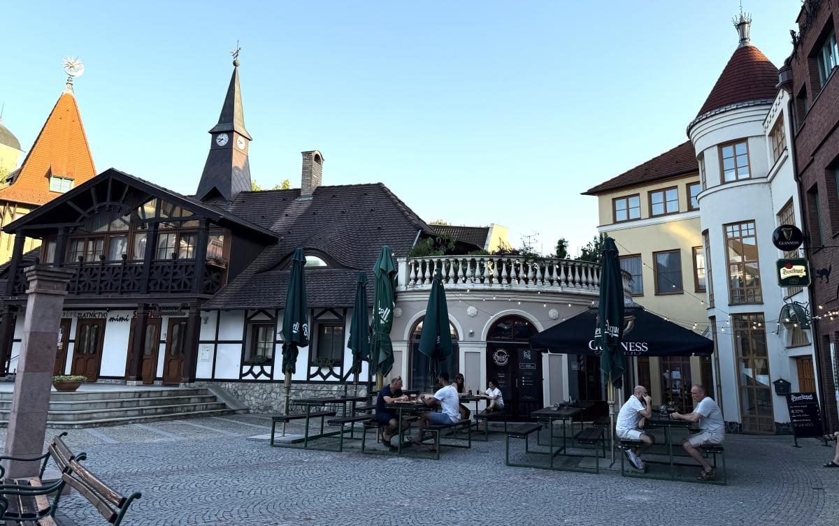 Комарно: затишне містечко на кордоні двох держав-сусідок України