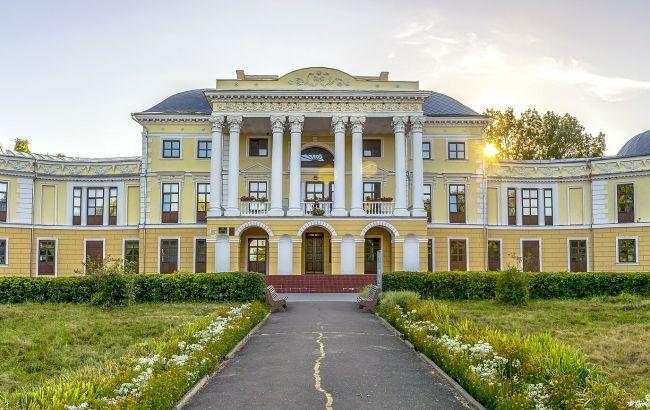 Палац Грохольських село Вороновиця магнатська садиба - що подивитися 1