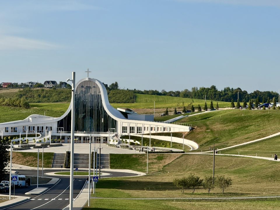 Паломницький центр Симеона Лукача Старуня - що там подивитися 4