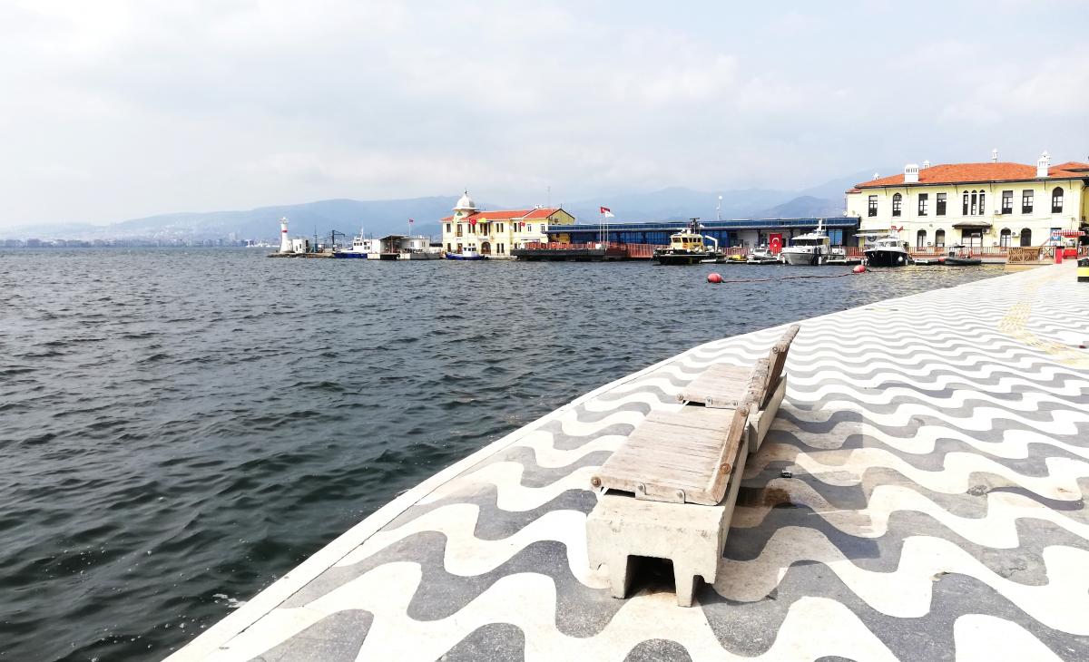 Поплавати в морі в Ізмірі не вийде / фото Марина Григоренко