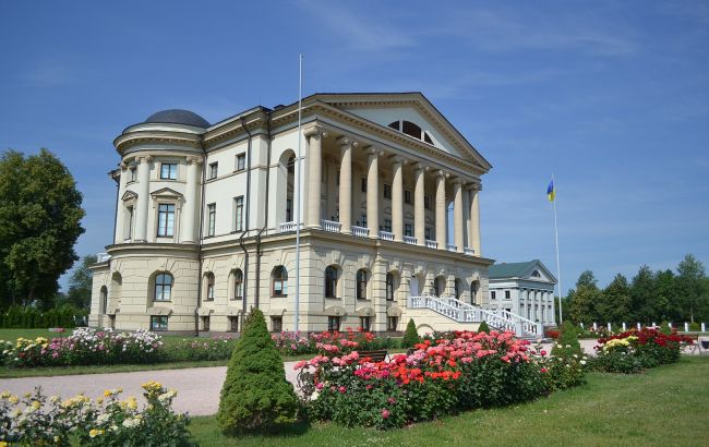 Палац Розумовських у Батурині - як виглядає, чому варто побачити 1