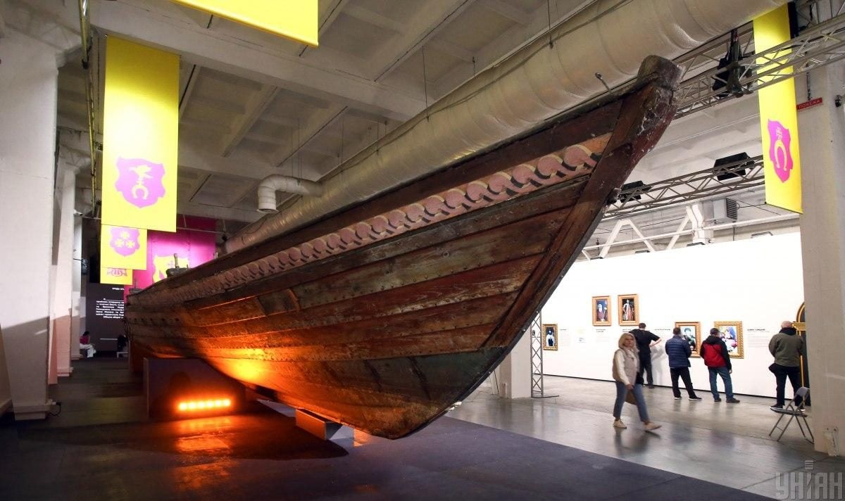 Ukraine WOW у Києві: як довго працюватиме виставка про українську спадщину (фоторепортаж)