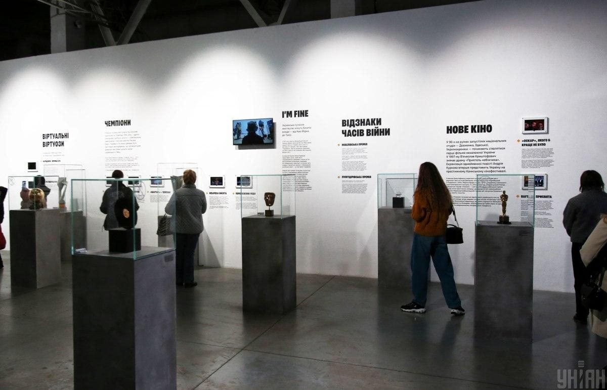 Ukraine WOW у Києві: як довго працюватиме виставка про українську спадщину (фоторепортаж)