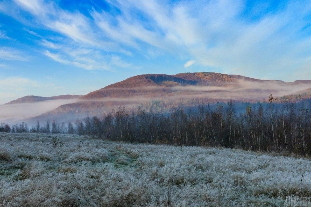 В Карпати восени: плюси і мінуси відпочинку в горах в міжсезоння 2 Восени в Карпатах нерідко буває неприємна погода, але це не привід відмовлятися від подорожі туди / фото D.UA, Янош Немеш