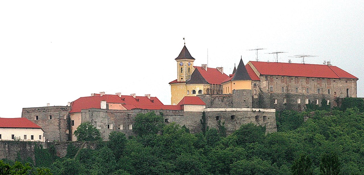 Замки України для містичної атмосфери - список Замки України для містичної атмосфери - список 8