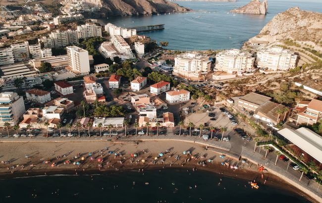 Де знайти сонце та тепло взимку - місто про яке не знають туристи 1