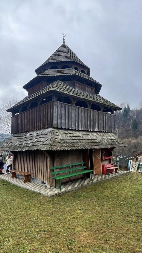 На Львівщині відновили один з найдавніших дерев'яних храмів (фото) 28 На Львівщині відновили один з найдавніших дерев'яних храмів (фото) 27