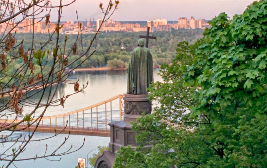 Таємні та містичні історії Києва - де найчастіше бачать привидів 5