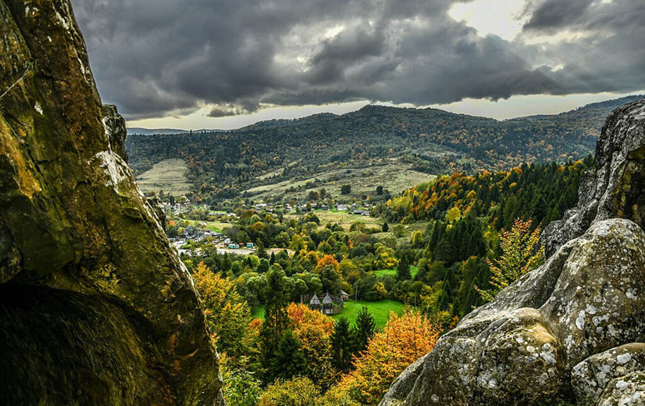 Урицькі скелі Карпат - куди поїхати, щоб їх побачити 3