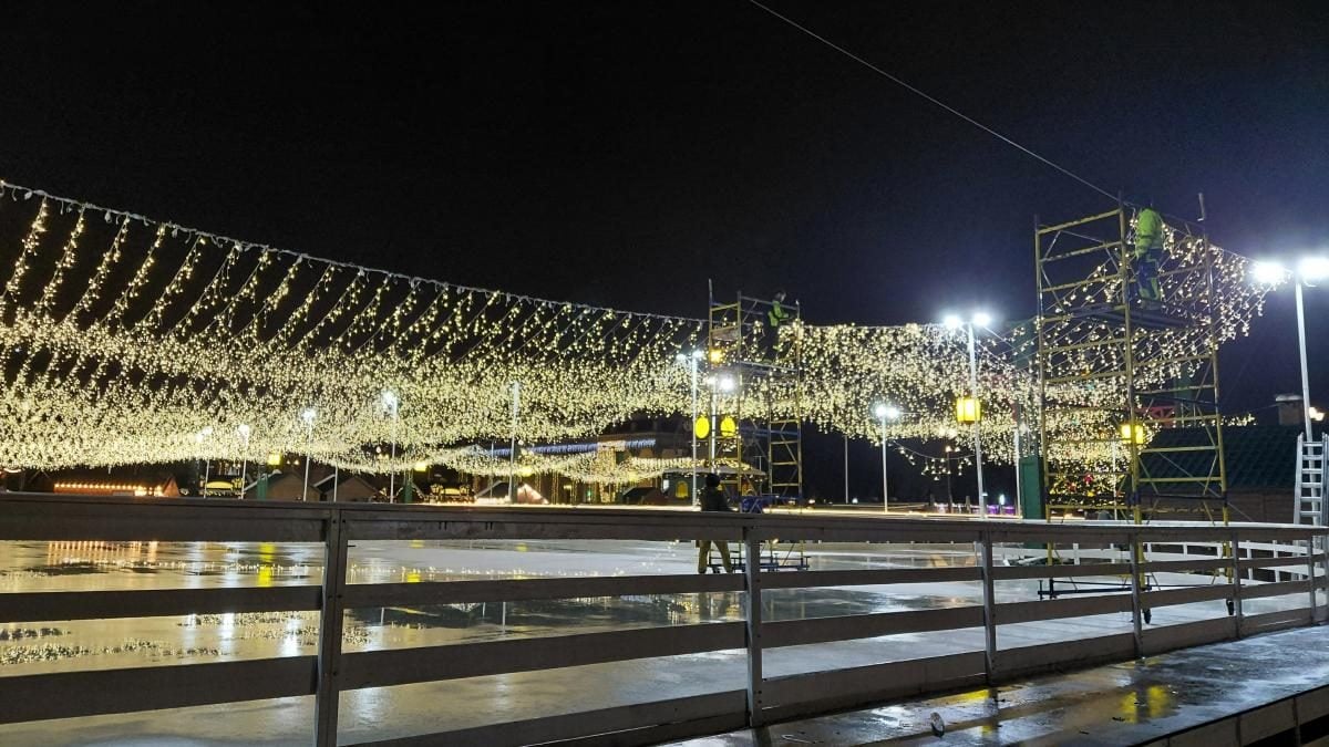 "Зимова країна 2025": чим вражатиме найбільша різдвяна локація Києва (фоторепортаж)