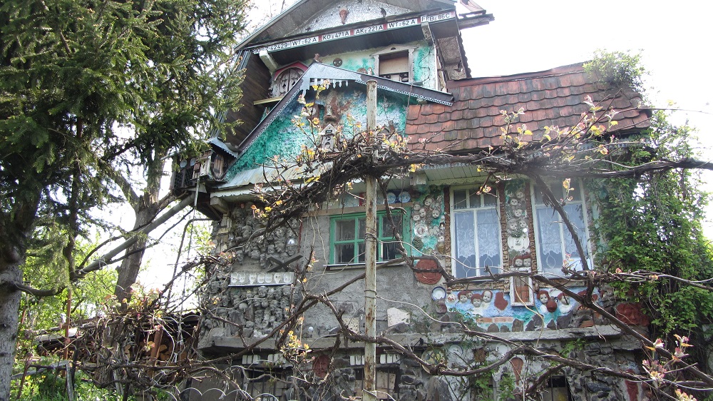 Будинки з химерами в Україні - де шукати їх в різних містах 8