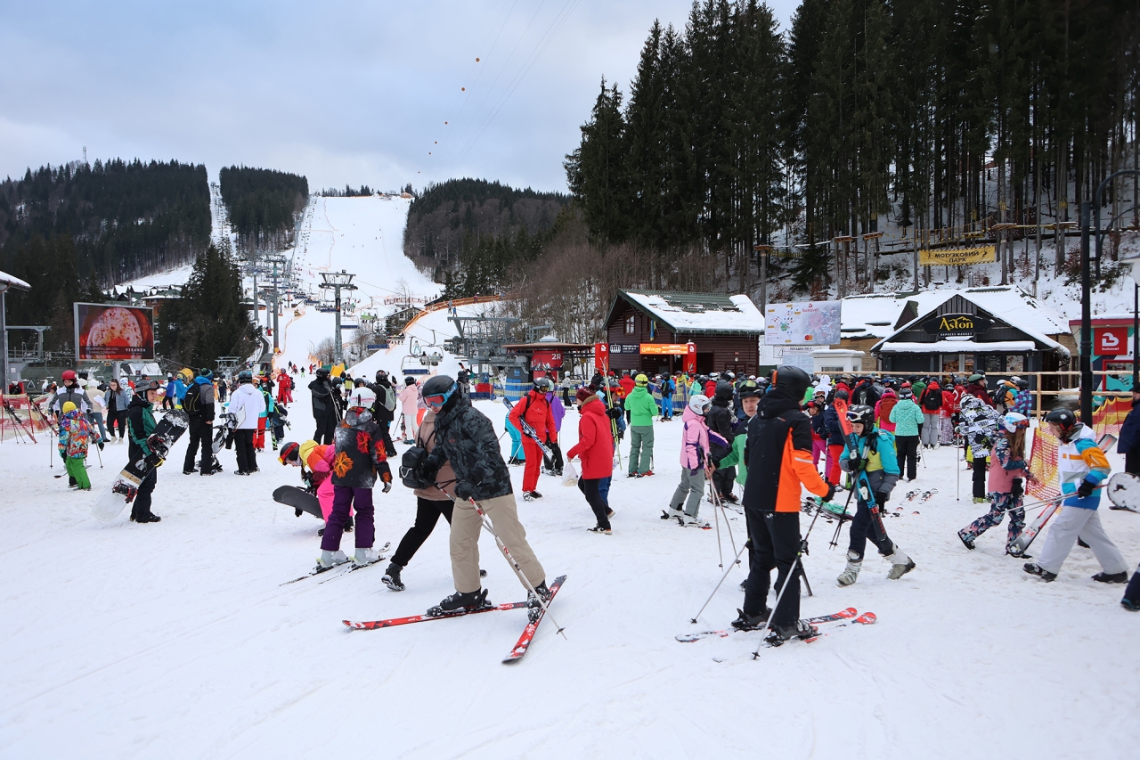 Де кататися на лижах в Україні недорого - найкращі курорти 2