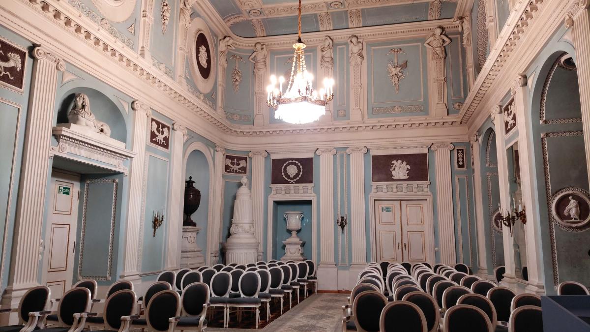 Гірська Польща: містичні Карконоші, ласкаві терми та унікальні церкви