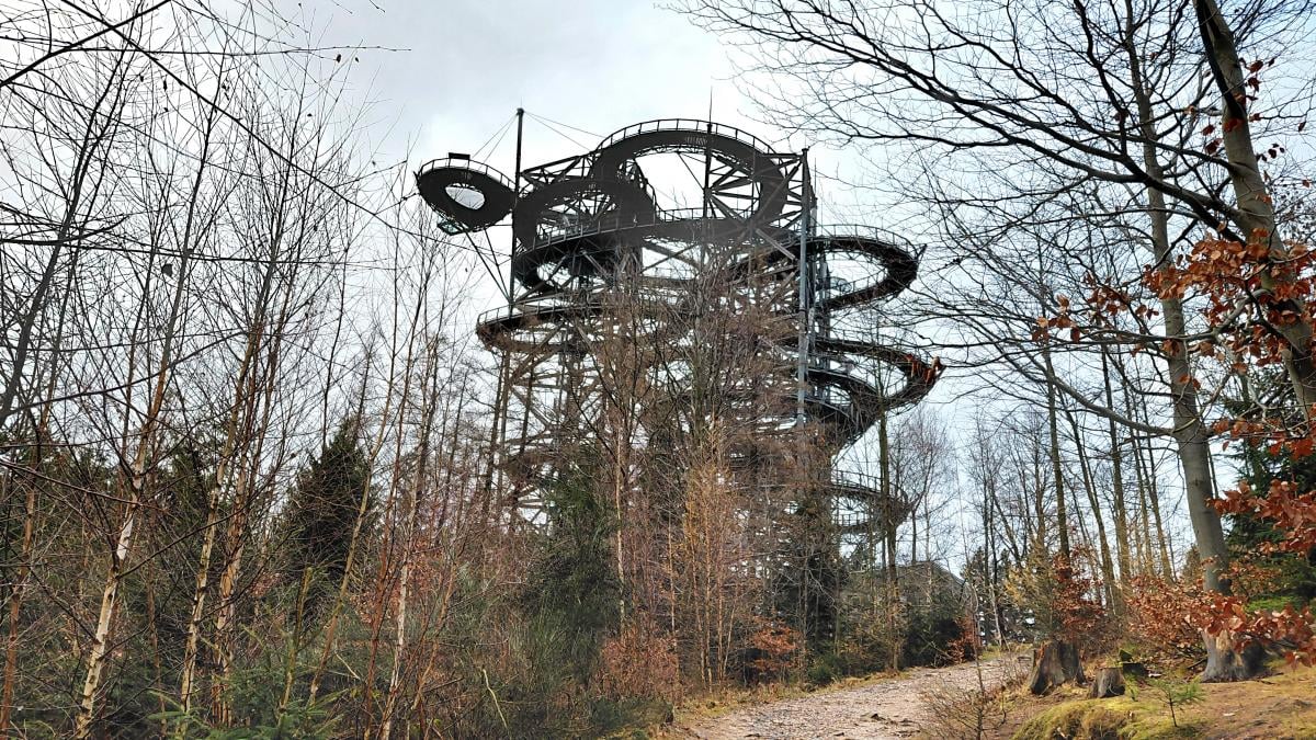 Гірська Польща: містичні Карконоші, ласкаві терми та унікальні церкви