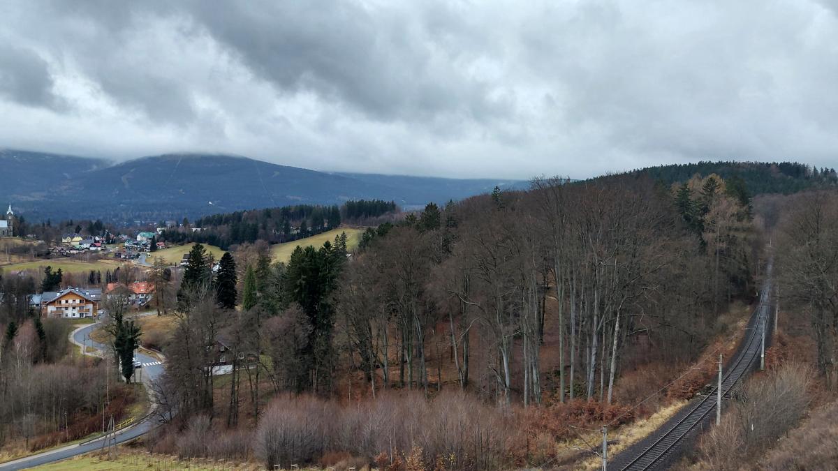 Гірська Польща: містичні Карконоші, ласкаві терми та унікальні церкви
