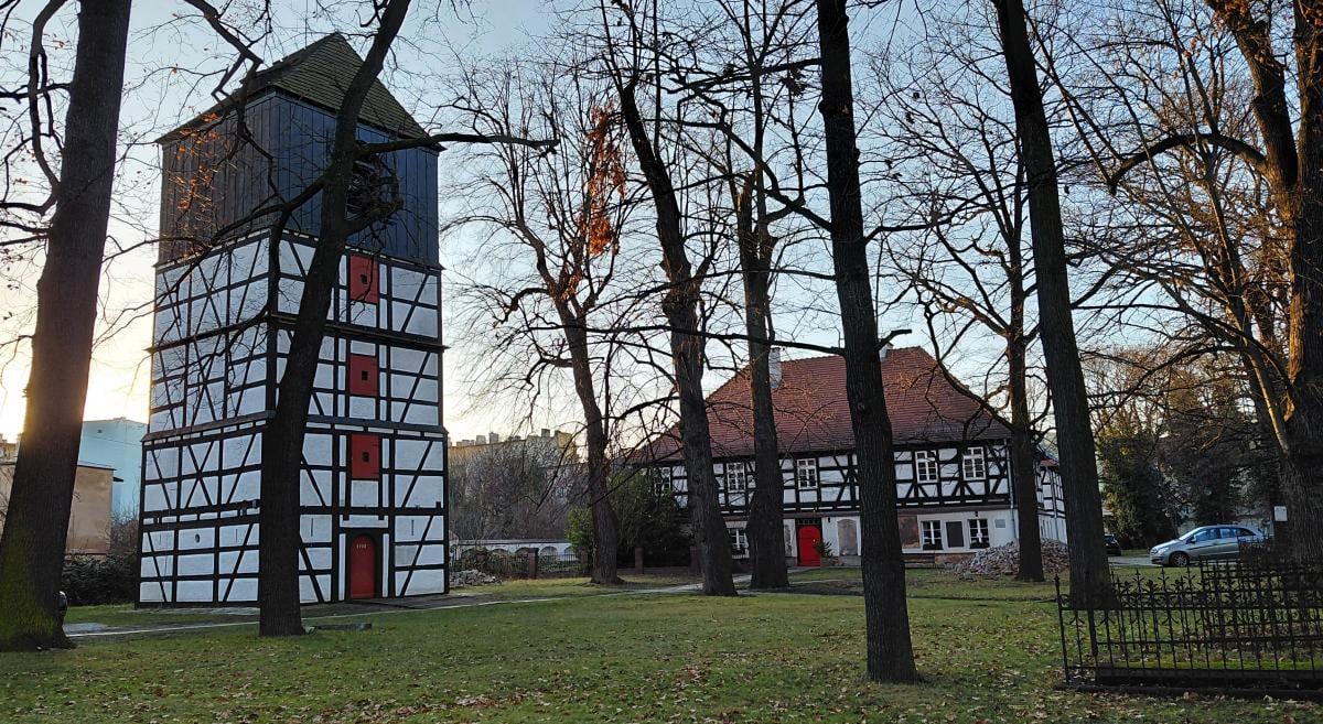 Гірська Польща: містичні Карконоші, ласкаві терми та унікальні церкви