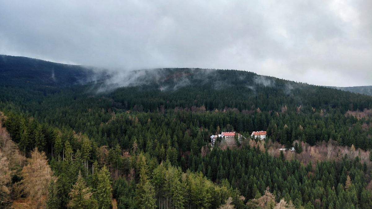 Гірська Польща: містичні Карконоші, ласкаві терми та унікальні церкви