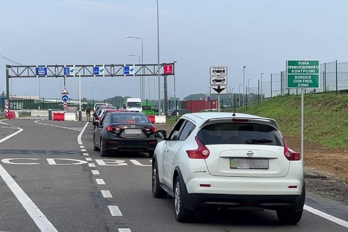 Прогнозується ріст пасажиропотоку до 25% у порівнянні зі звичайними показниками / фото ДПСУ