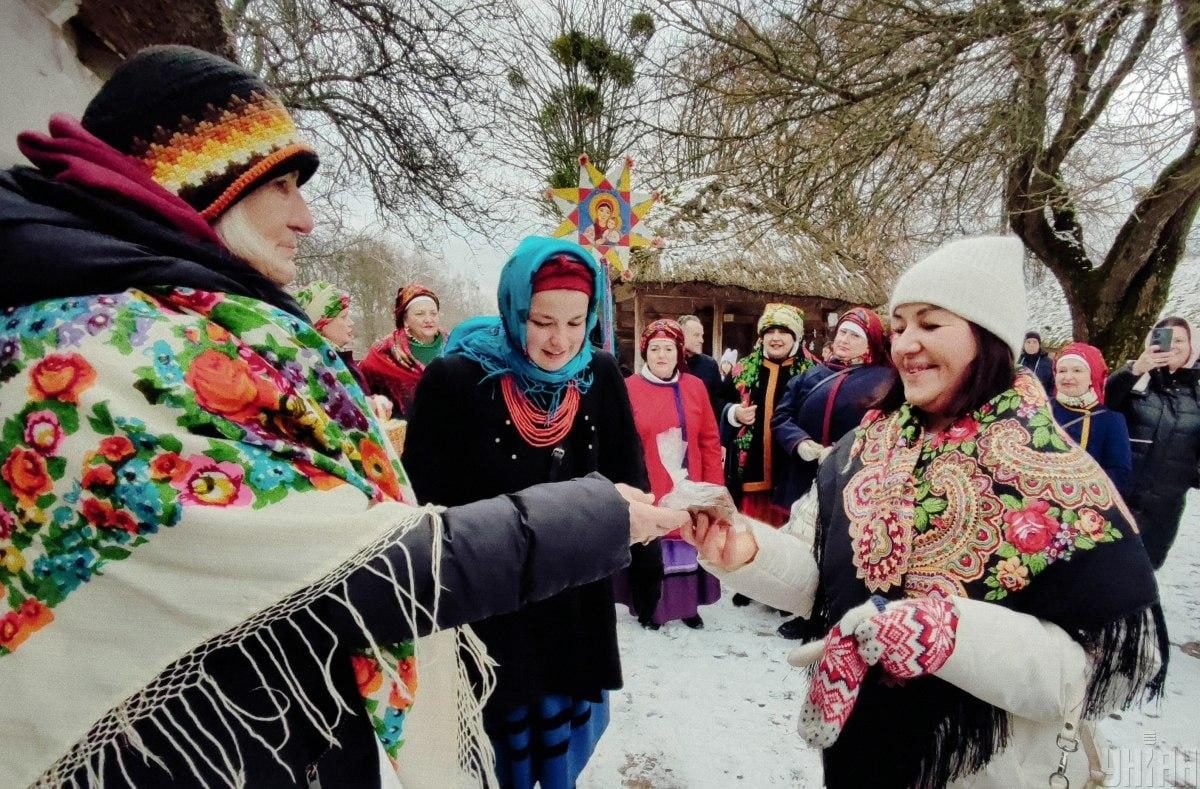 Різдво в Пирогові: у Києві відтворили автентичні українські обряди (фото)