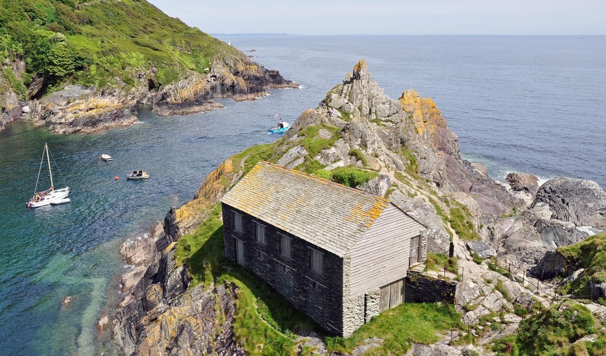 Маленька Венеція: мандрівники розповіли про селище в Англії, де заборонено рух автомобілів