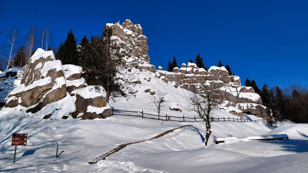 Зимова Тустань: казкові безлюдні краєвиди, але доїхати самостійно важко