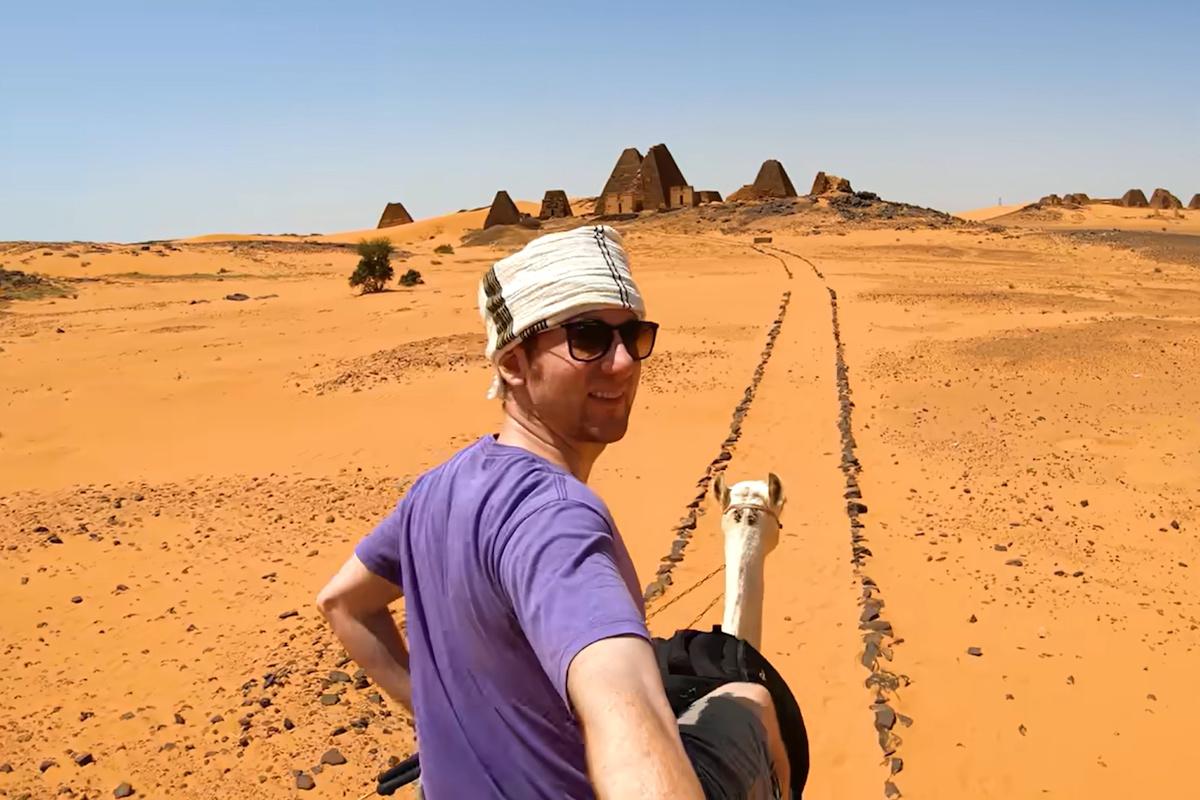 Чоловік відвідав усі країни Африки і назвав три, які точно варто побачити