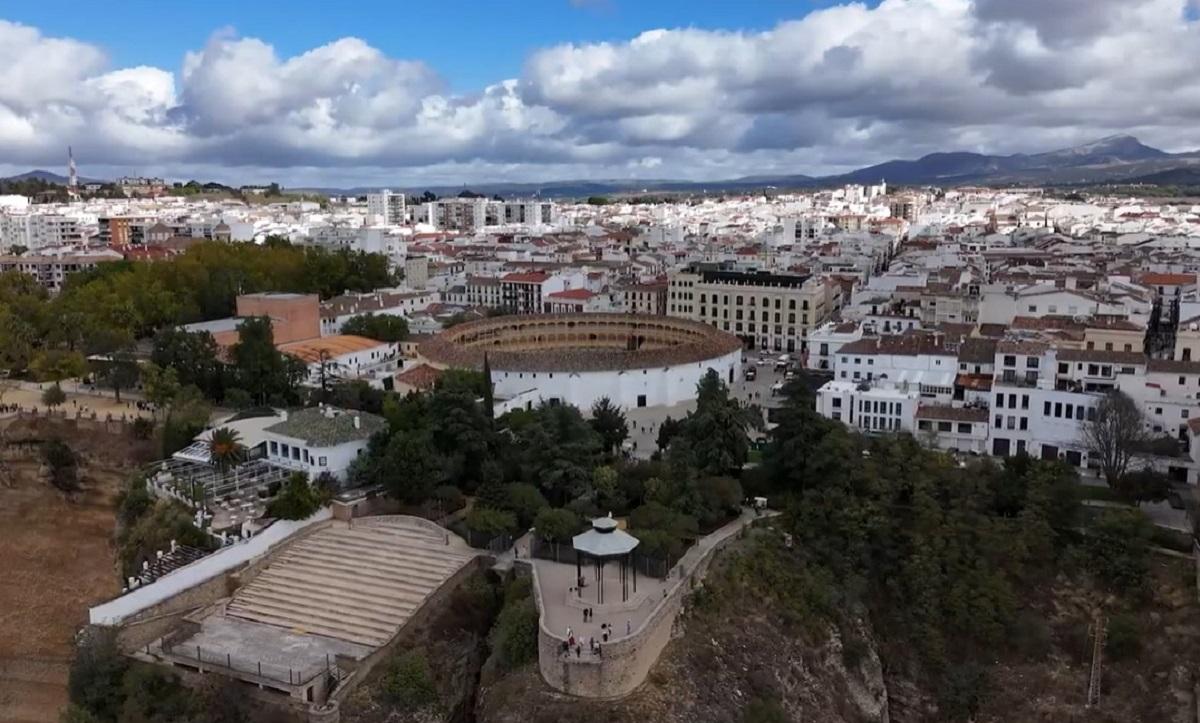 Названо іспанське місто для зимового відпочинку, яке ідеально підходить для романтиків