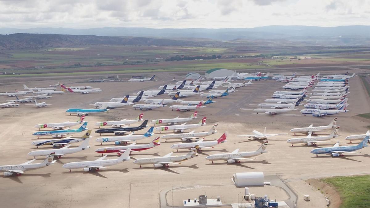 Цей аеропорт став гігантською "парковкою" для літаків через війну в Ірані