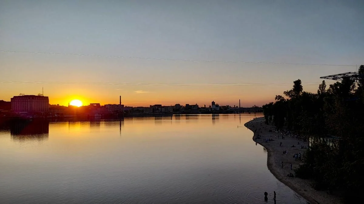 Труханів острів у Києві: захоплюючі заходи сонця (фоторепортаж) 7 Труханів острів у Києві вражає заходами сонця (фоторепортаж)